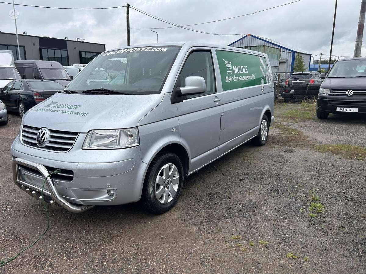 Volkswagen Transporter 2008 — rear view