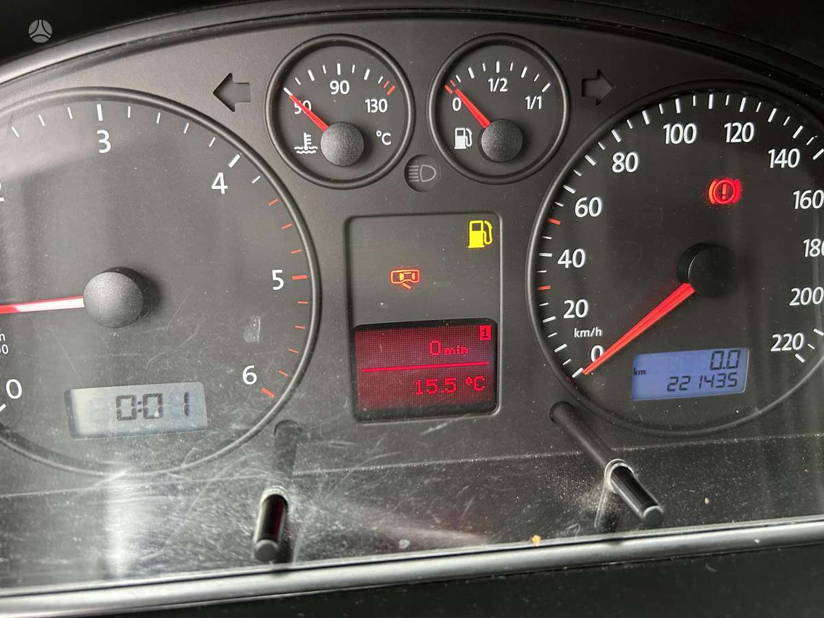 Volkswagen Transporter 2008 — photo 8