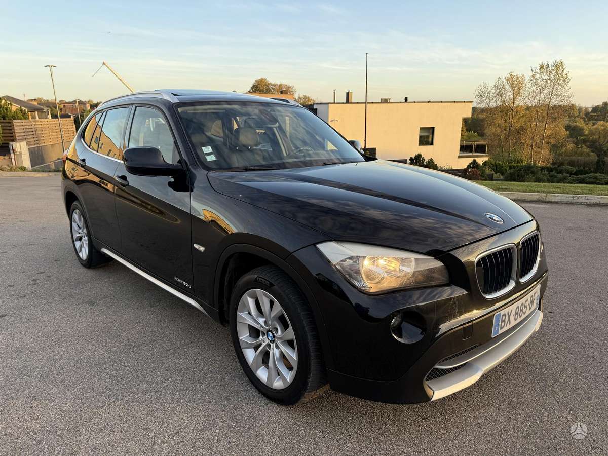 BMW X1 2011 — photo 10
