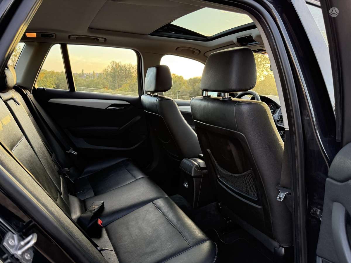 BMW X1 2011 — photo 26