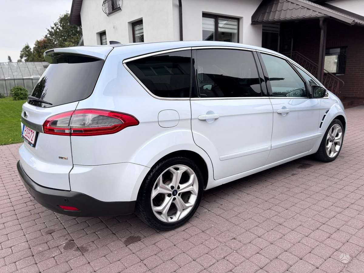 Ford S-MAX 2010 — photo 6
