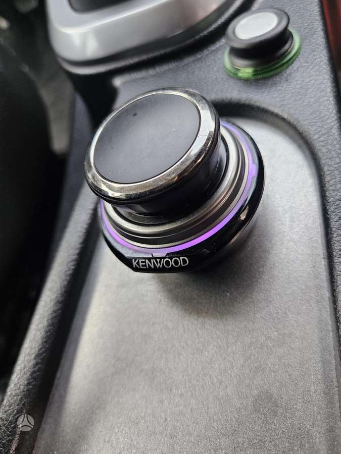 Land Rover 2011 — photo 23
