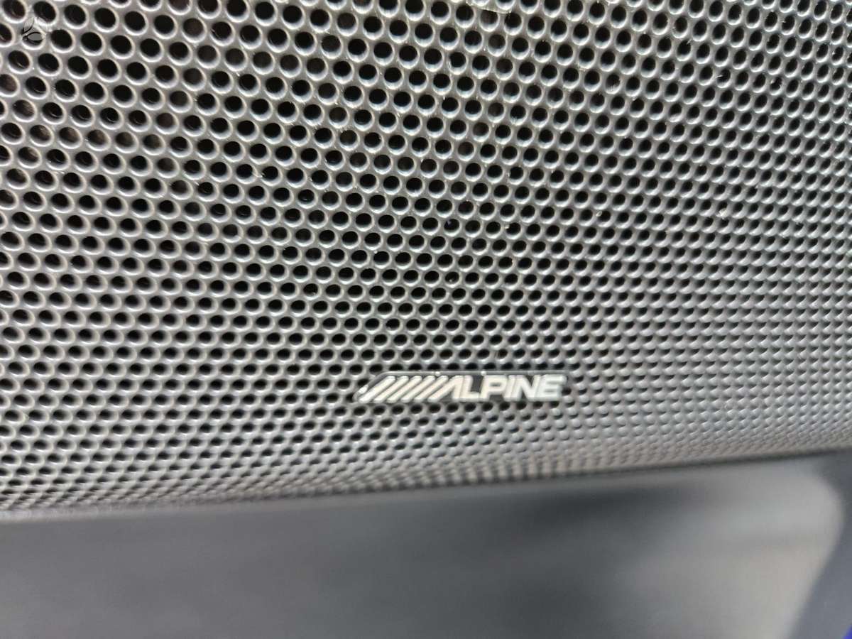 Land Rover 2011 — photo 24