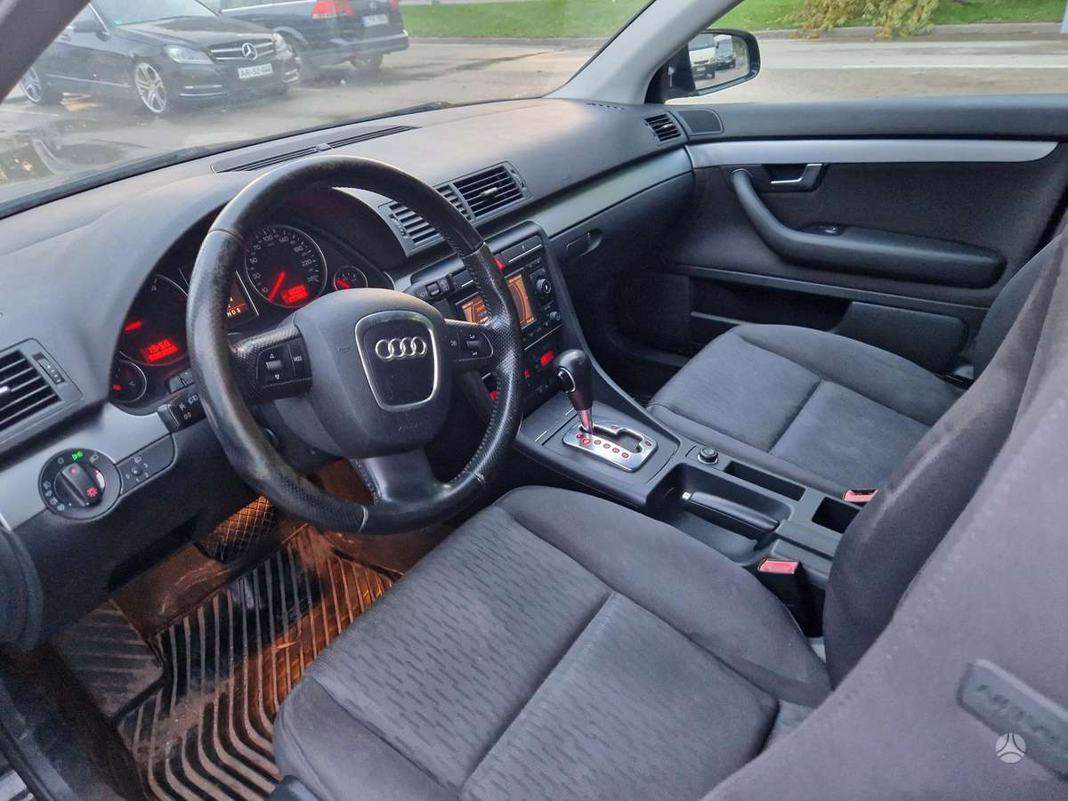 Audi A4 2008 — photo 10