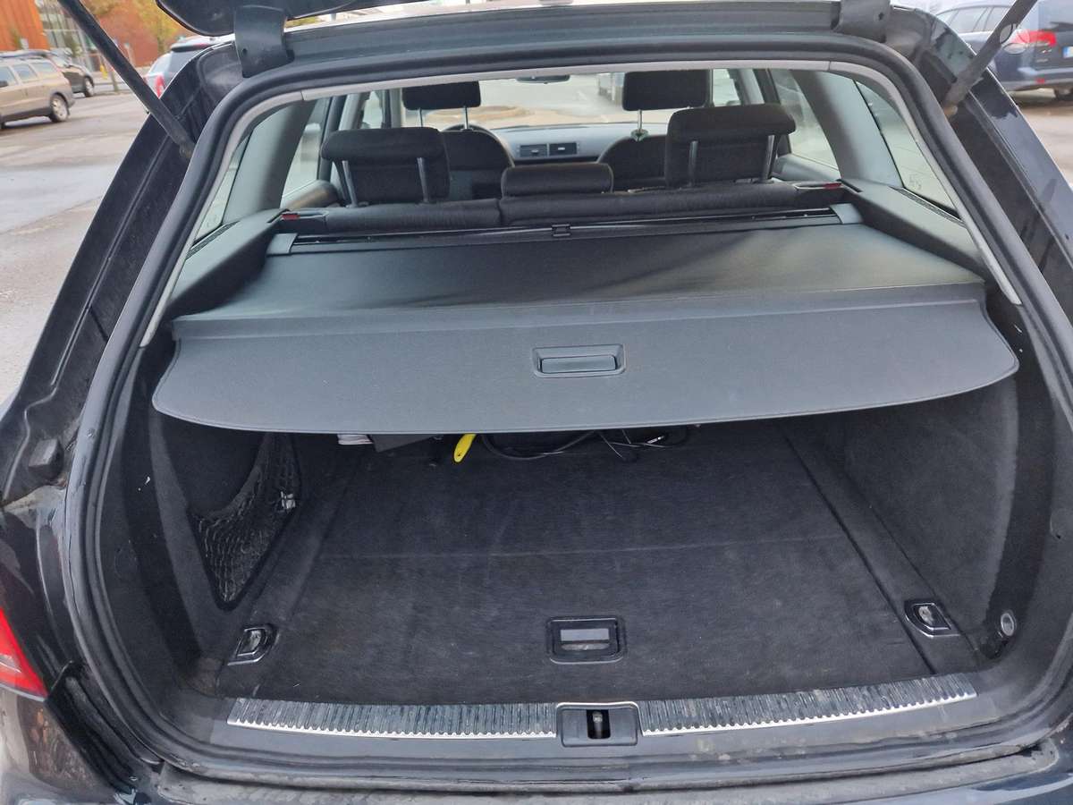 Audi A4 2008 — photo 11