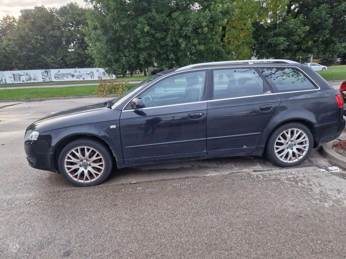 Audi A4 2008 — engine 2700 cm³