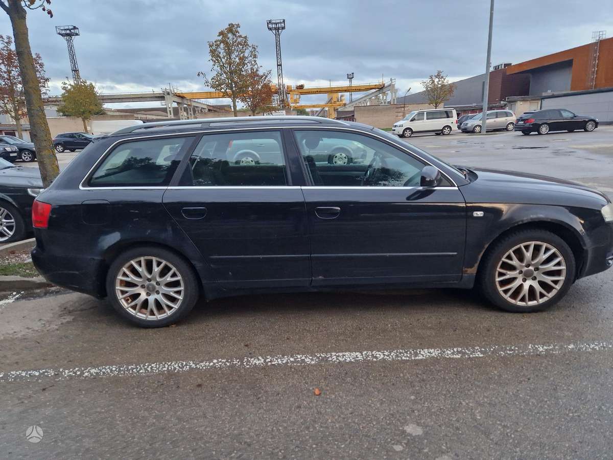 Audi A4 2008 — photo 6