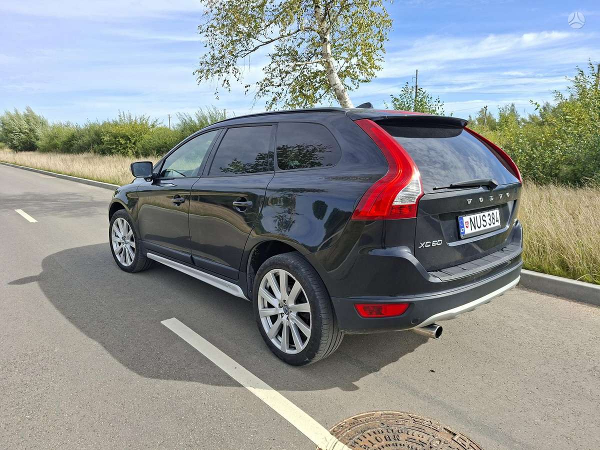 Volvo XC60 2010 — photo 5