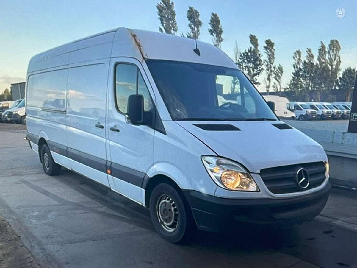 Mercedes-Benz Sprinter 2008 — двигун 3000 cm³, 184 HP (135kW)