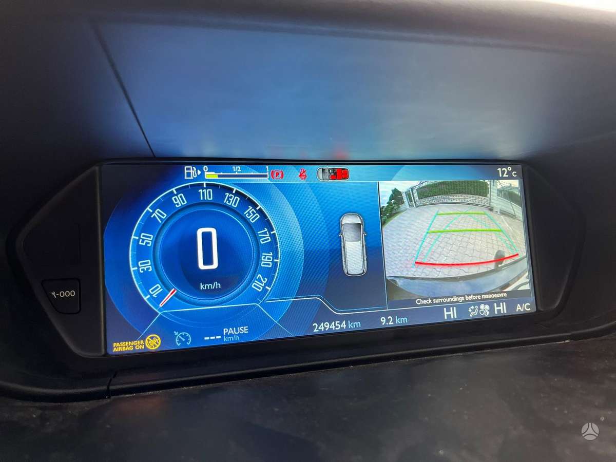 Citroen Grand 2014 — photo 11