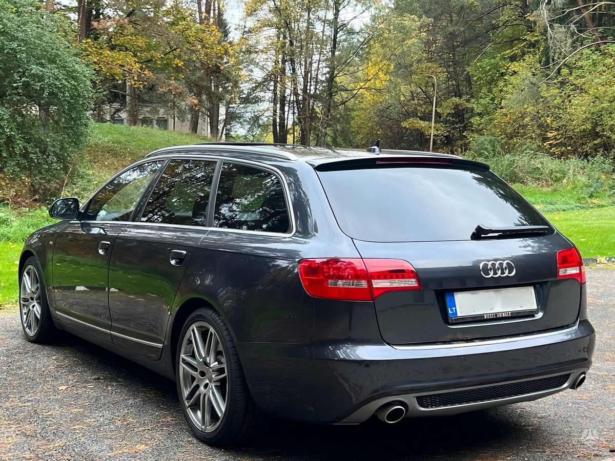 Audi A6 2009 — вигляд ззаду