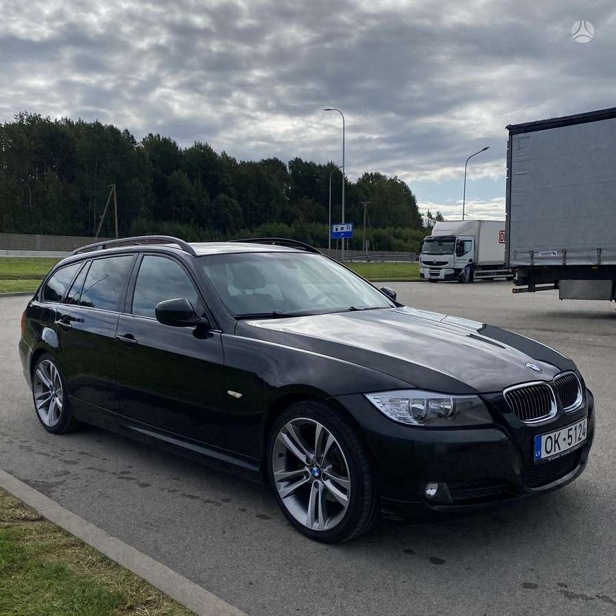 BMW 325, 2009