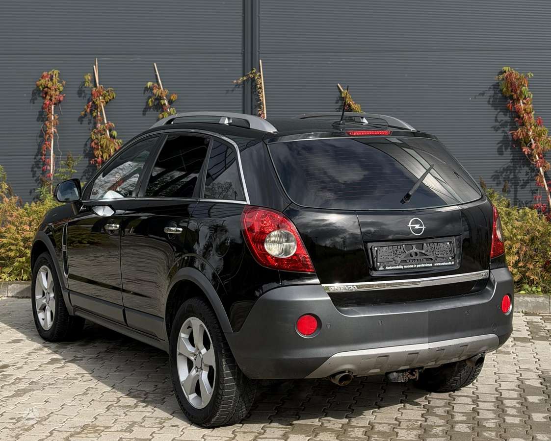 Opel Antara 2008 — салон