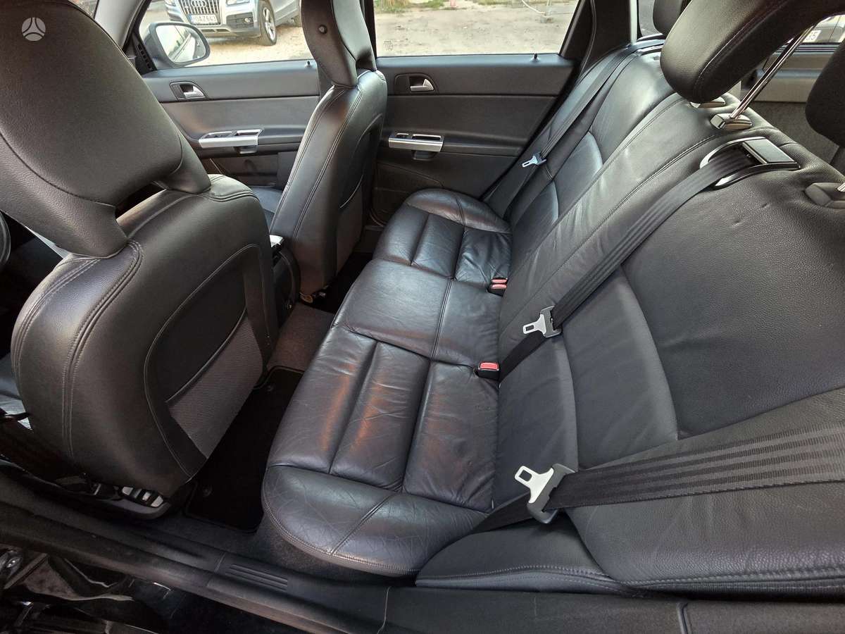 Volvo V50 2012 — photo 13