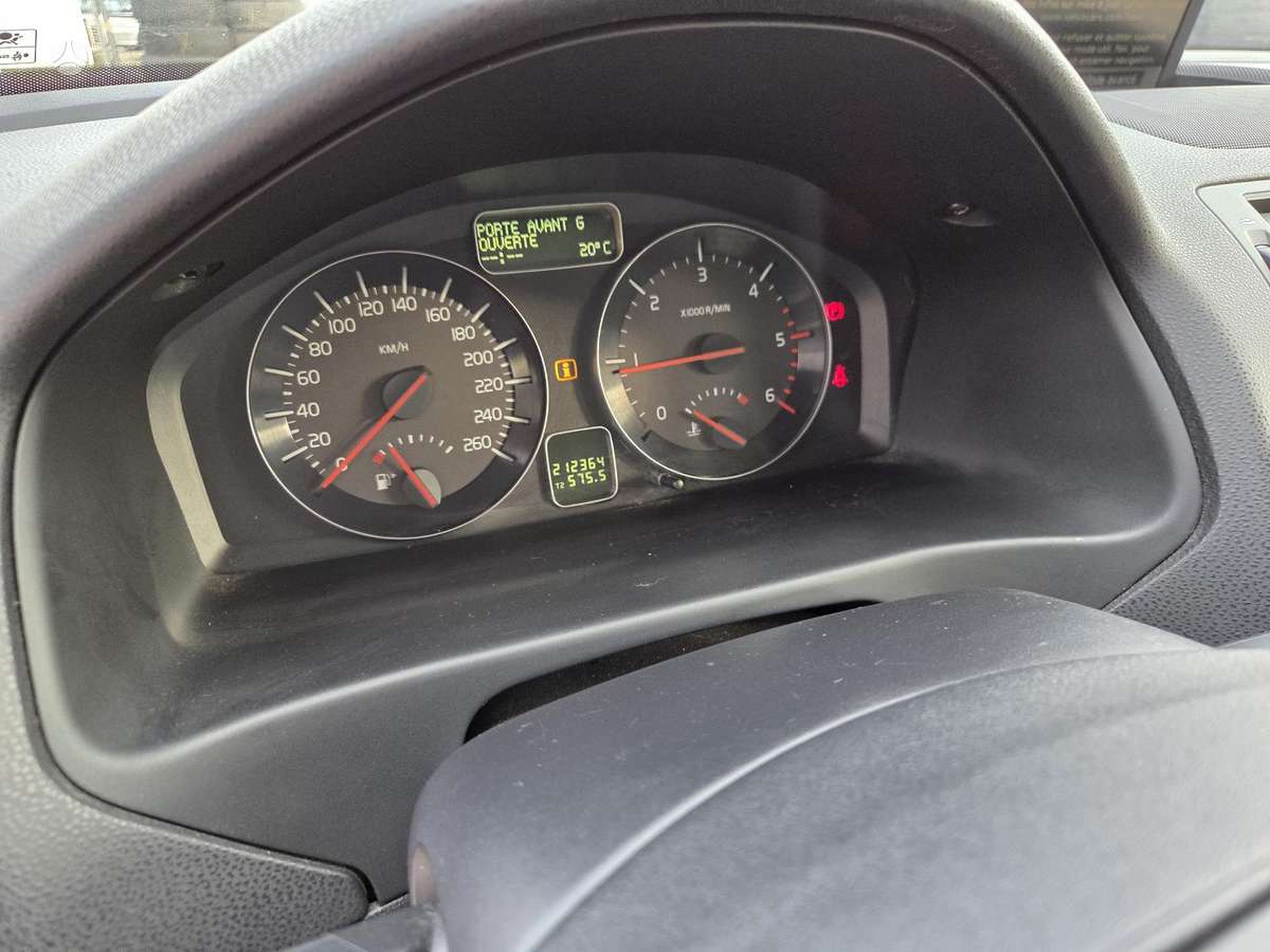 Volvo V50 2012 — photo 18