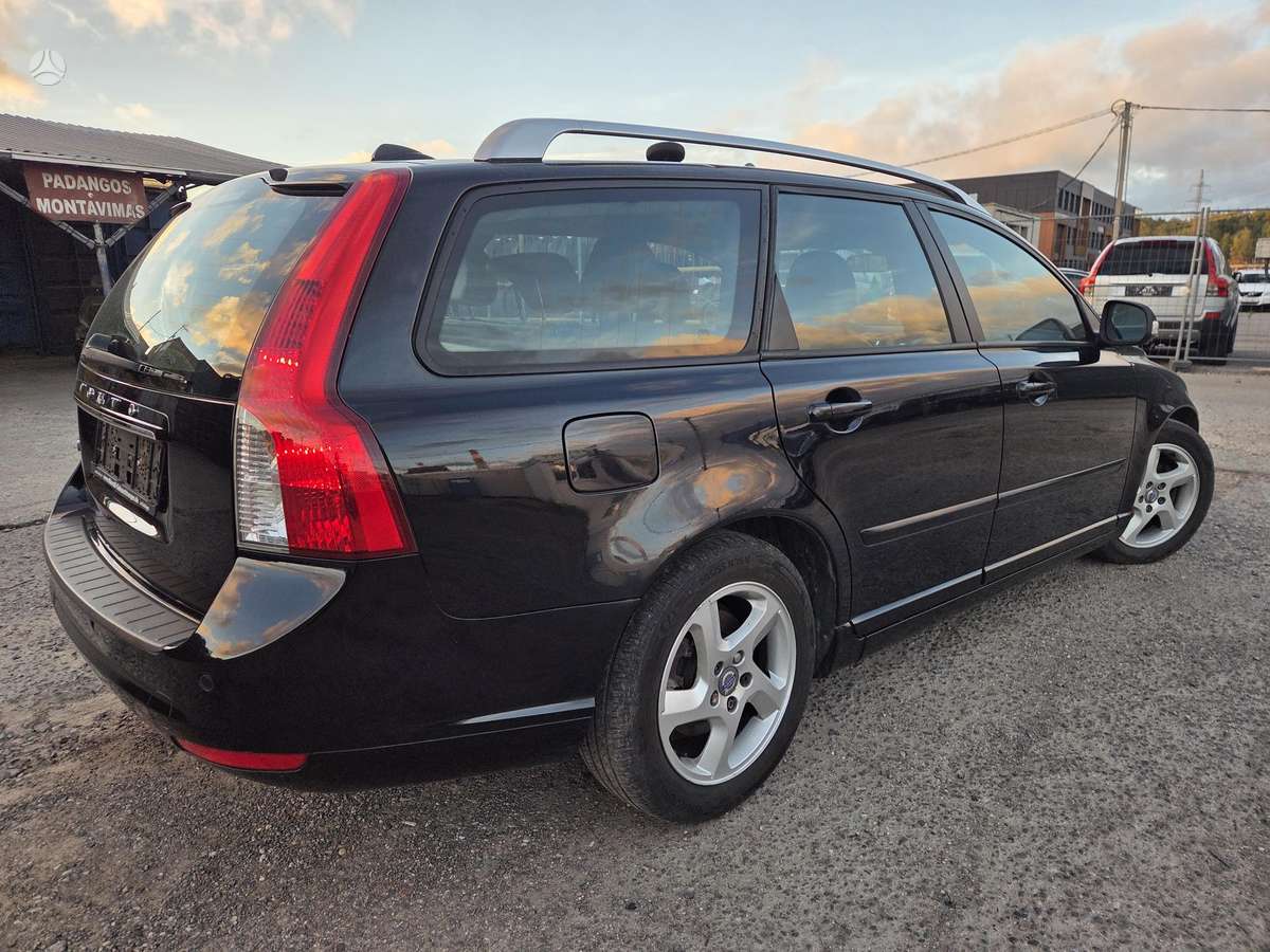 Volvo V50 2012 — photo 5