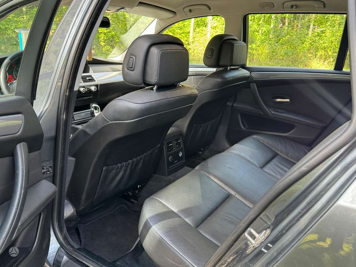 BMW 525 2009 — photo 9