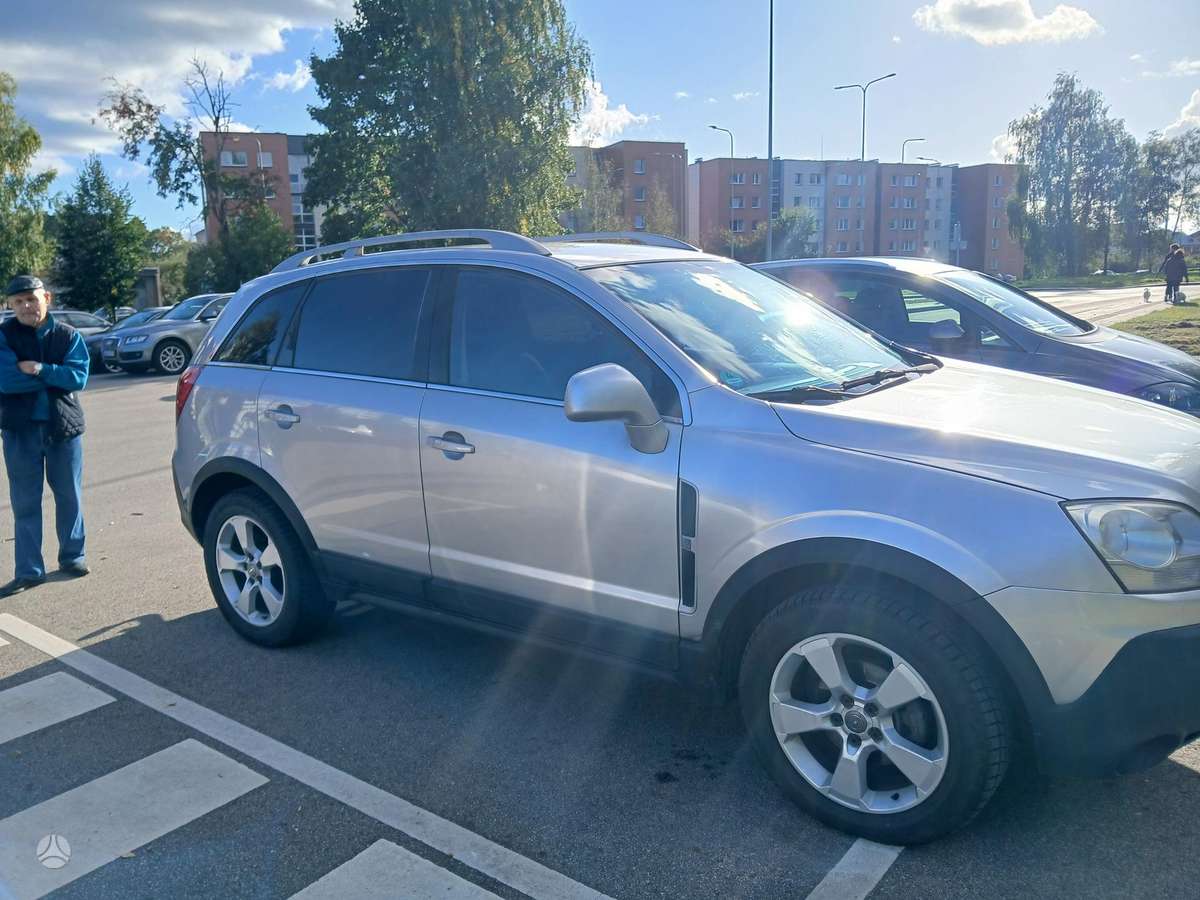 Opel Antara 2007 — rear view
