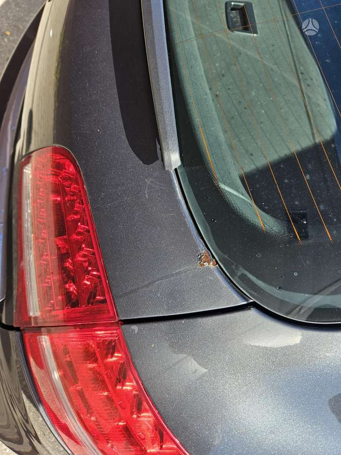 Audi A6 2009 — photo 11