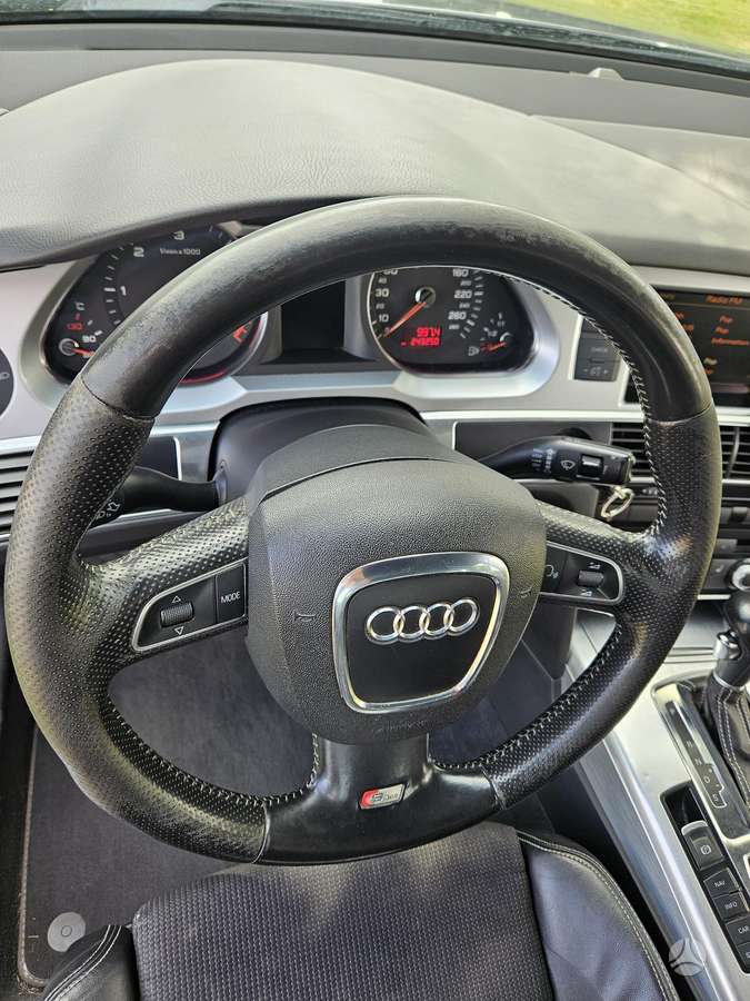 Audi A6 2009 — photo 17