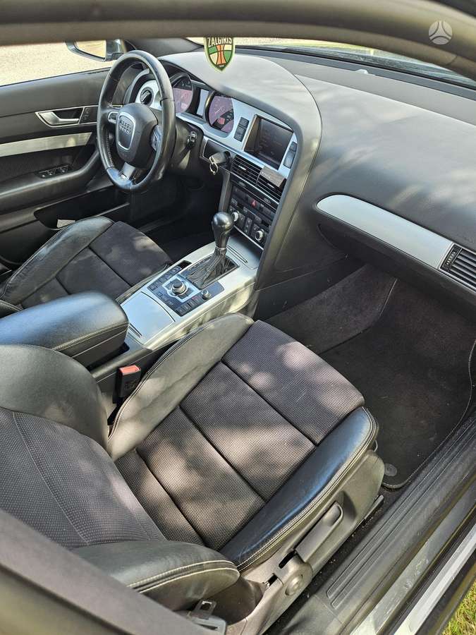 Audi A6 2009 — photo 20