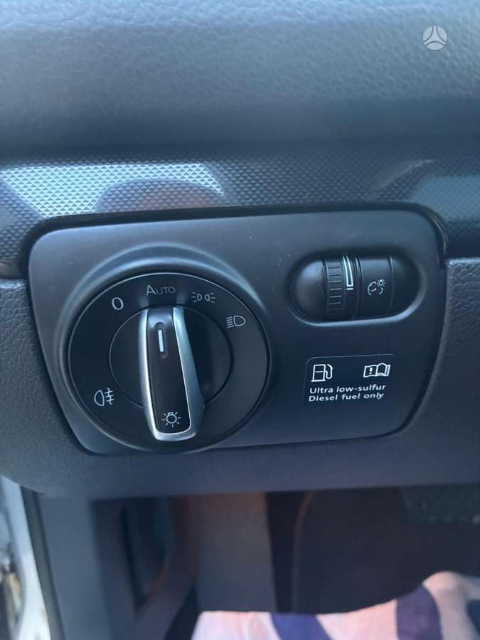 Volkswagen Golf 2010 — photo 18