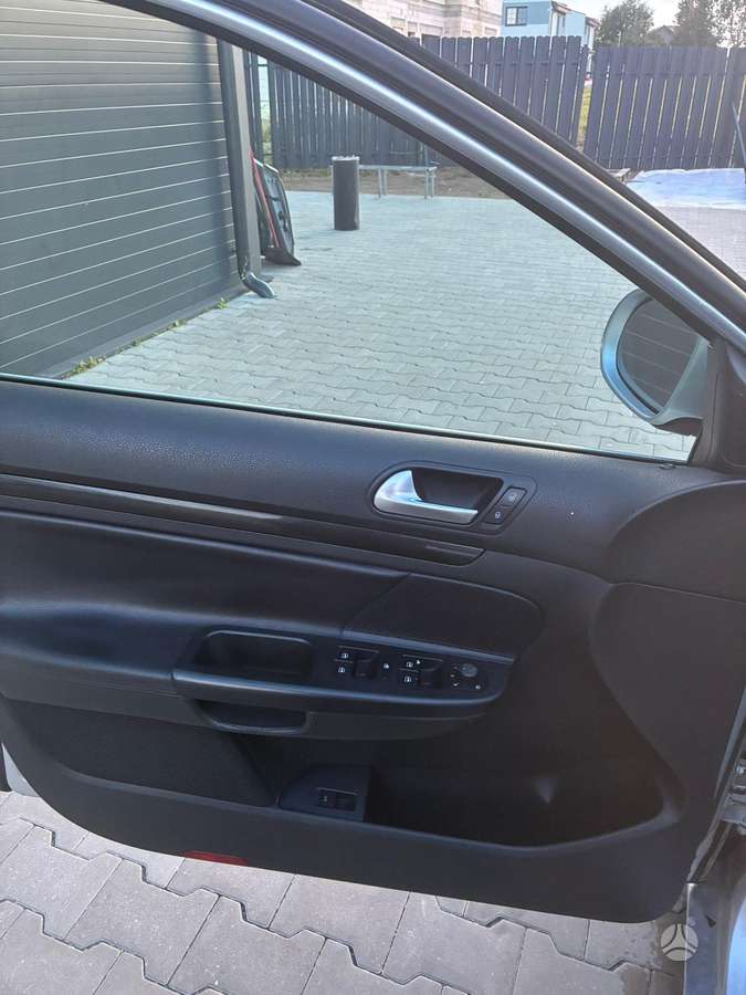 Volkswagen Golf 2010 — photo 20