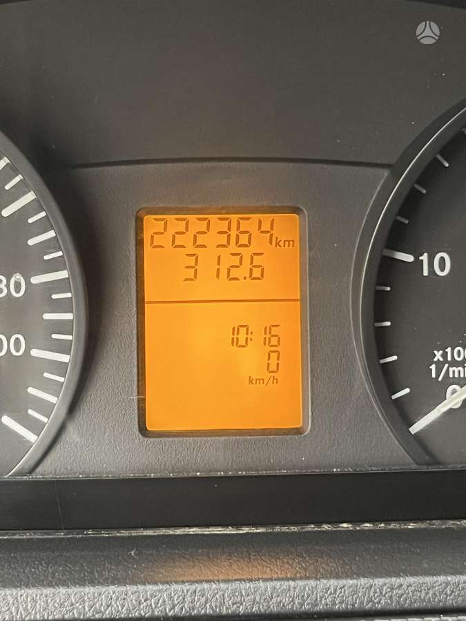Mercedes-Benz Vito 2012 — photo 14