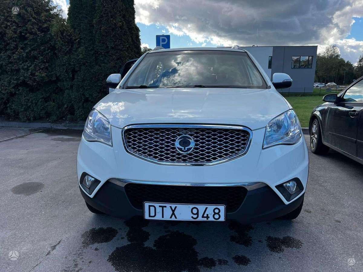 SsangYong Korando 2012 — вигляд ззаду