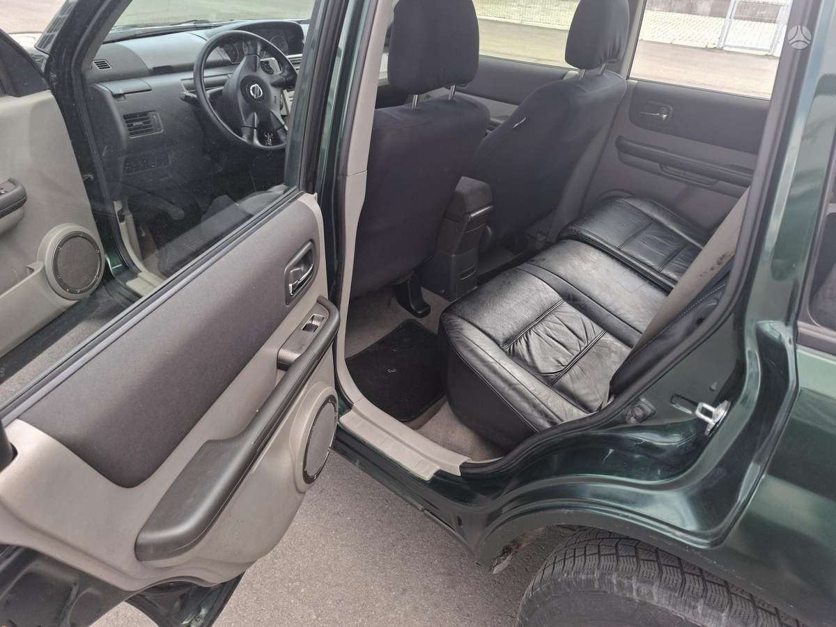 Nissan X-Trail 2004 — photo 10