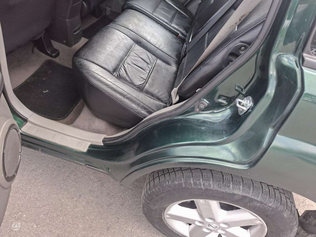 Nissan X-Trail 2004 — photo 8