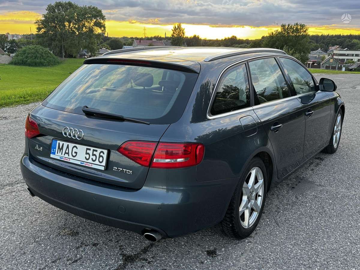 Audi A4 2009 — двигун 2700 cm³, 190 HP (140kW)