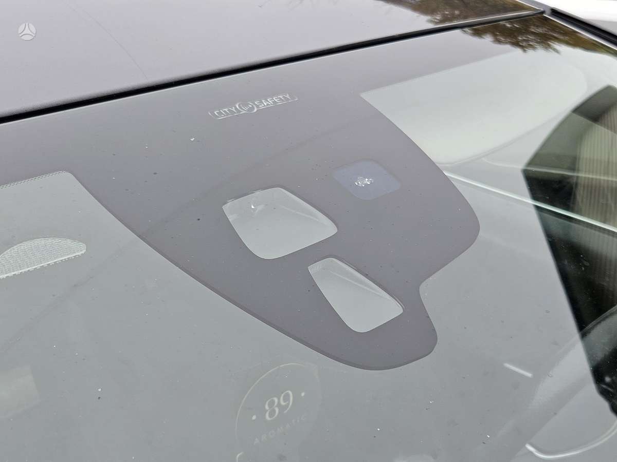 Volvo V60 2011 — photo 12