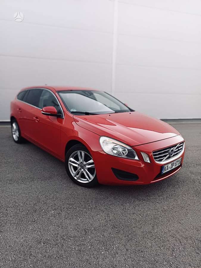Volvo V60 2011 — photo 11