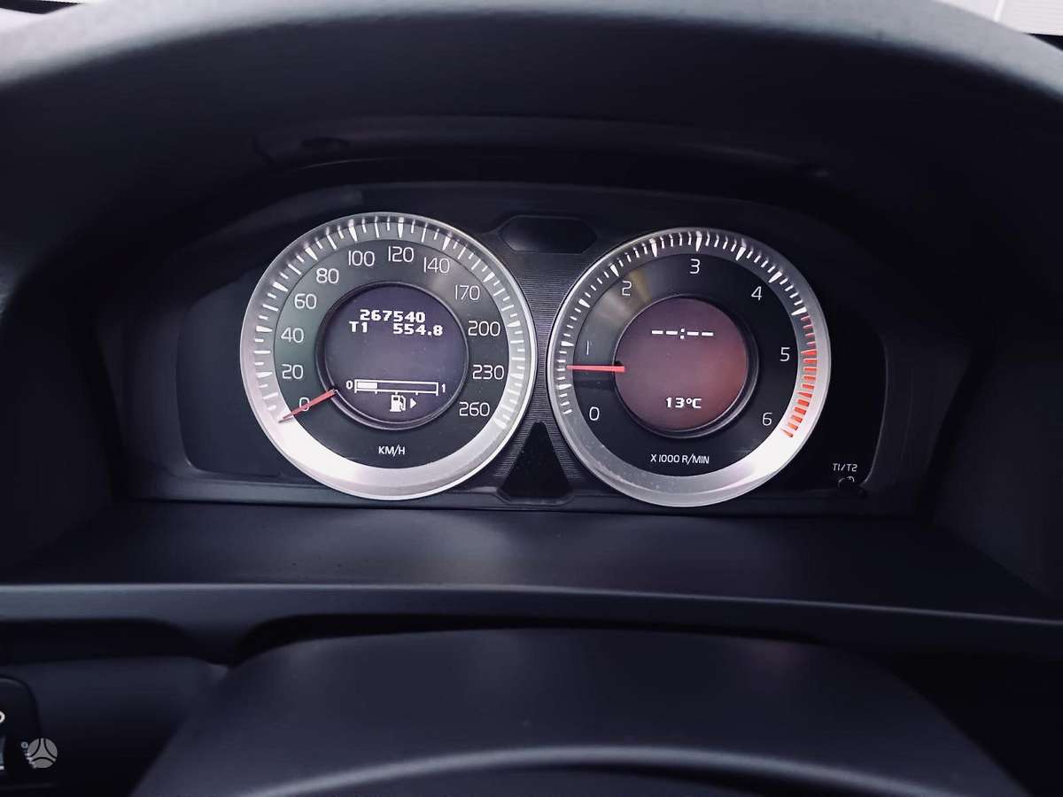 Volvo V60 2011 — photo 22