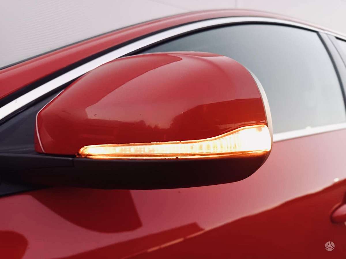 Volvo V60 2011 — photo 23