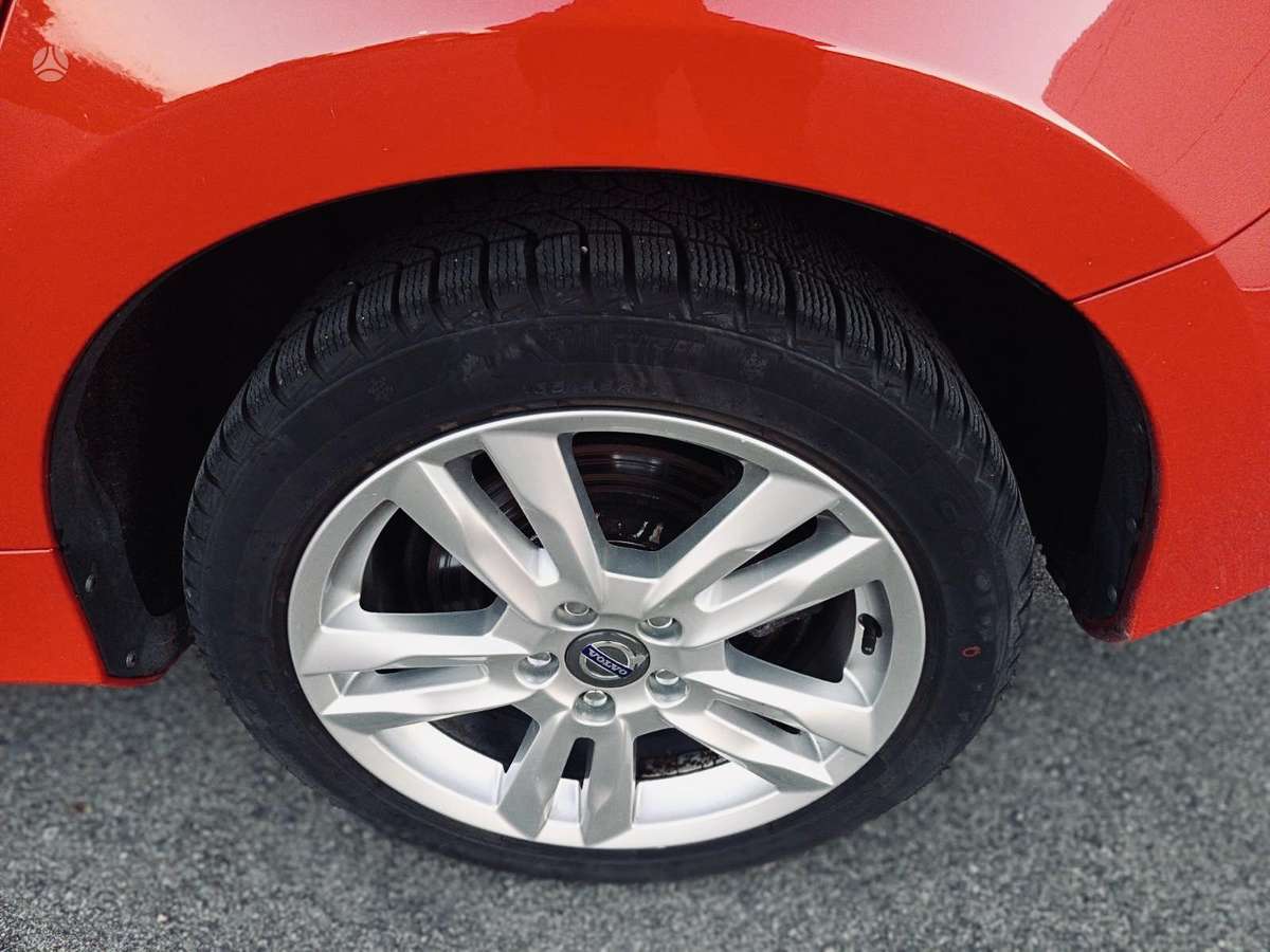 Volvo V60 2011 — photo 34