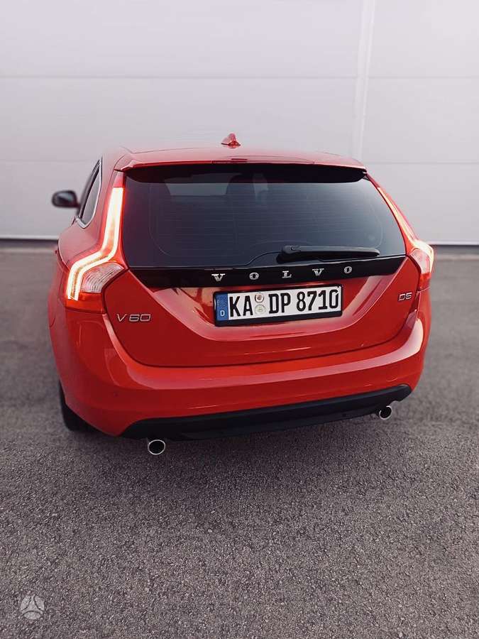 Volvo V60 2011 — photo 37