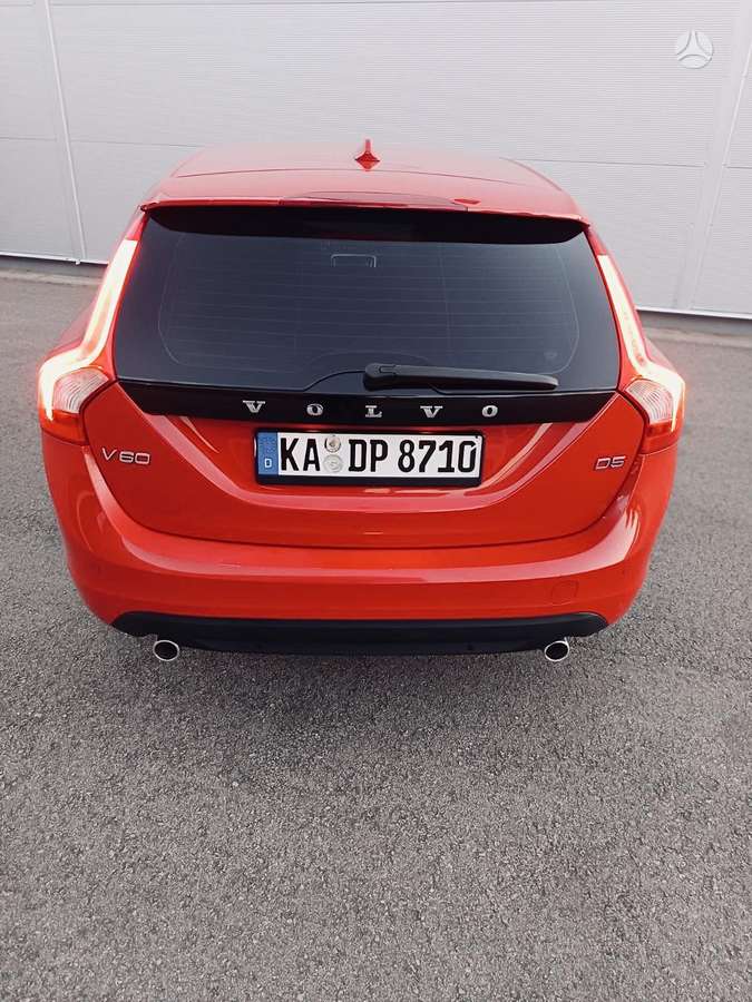 Volvo V60 2011 — photo 45