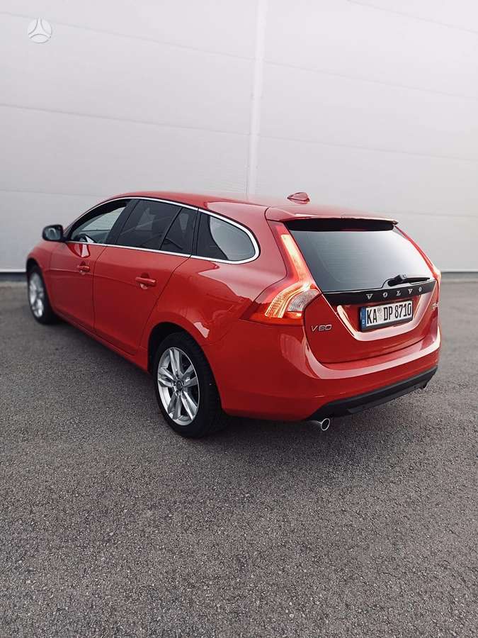Volvo V60 2011 — photo 5