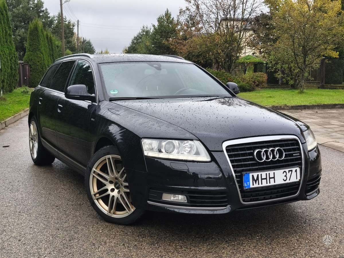 Audi A6 2011 — салон