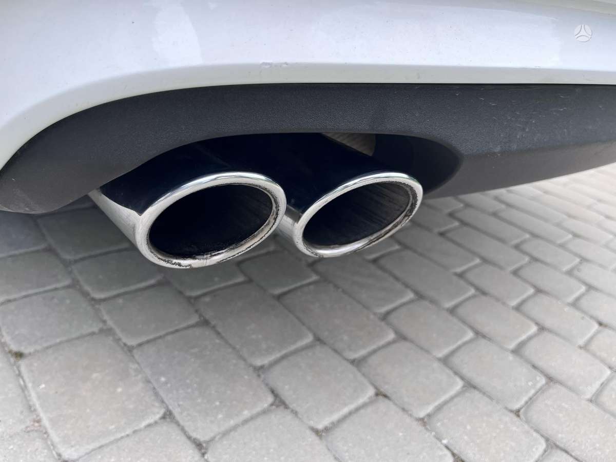 Audi A4 2013 — photo 16
