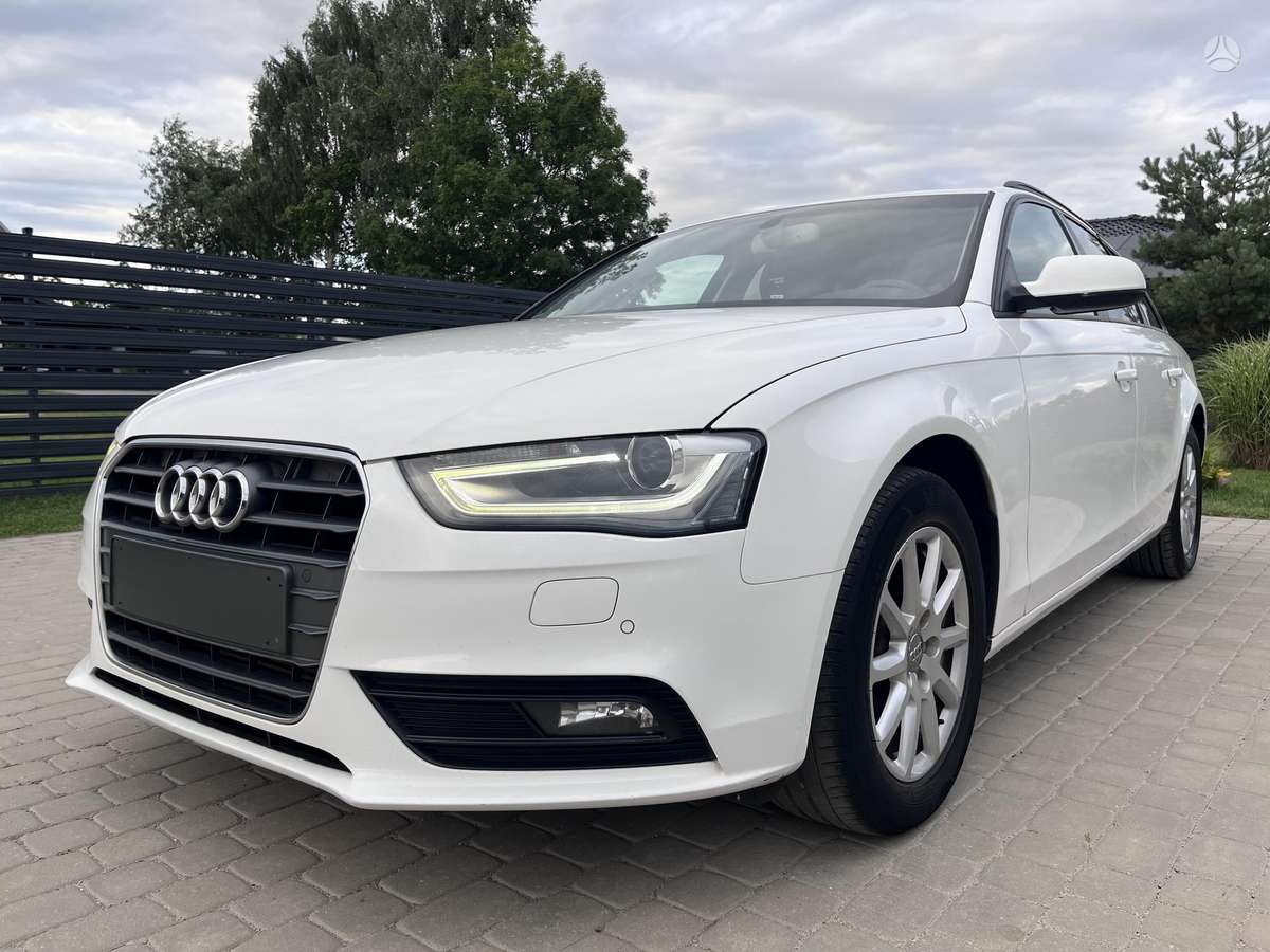 Audi A4 2013 — interior