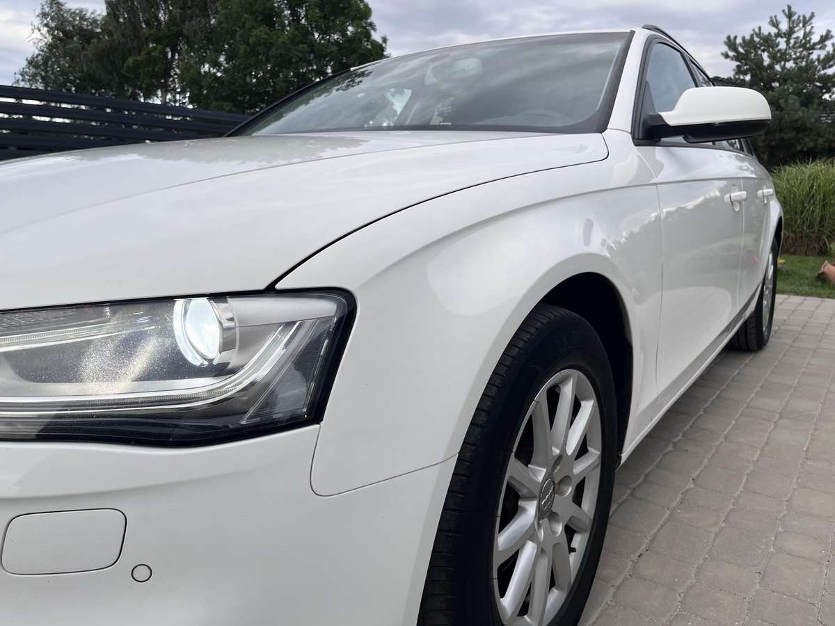 Audi A4 2013 — engine 1968 cm³, 136 HP (100kW)