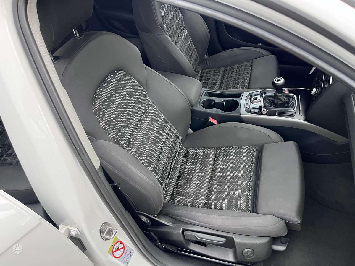 Audi A4 2013 — photo 9