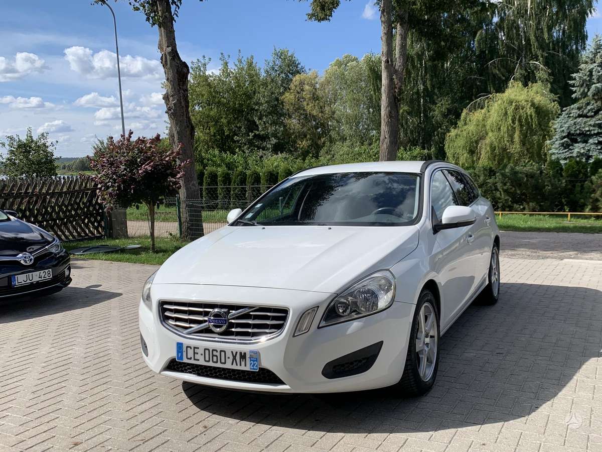 Volvo V60 2012 — vehicle for AFU Ukraine