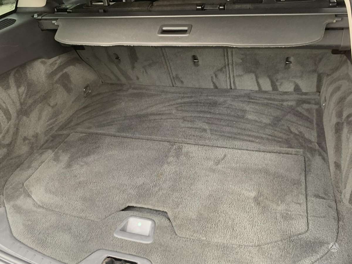 Volvo V60 2012 — photo 9