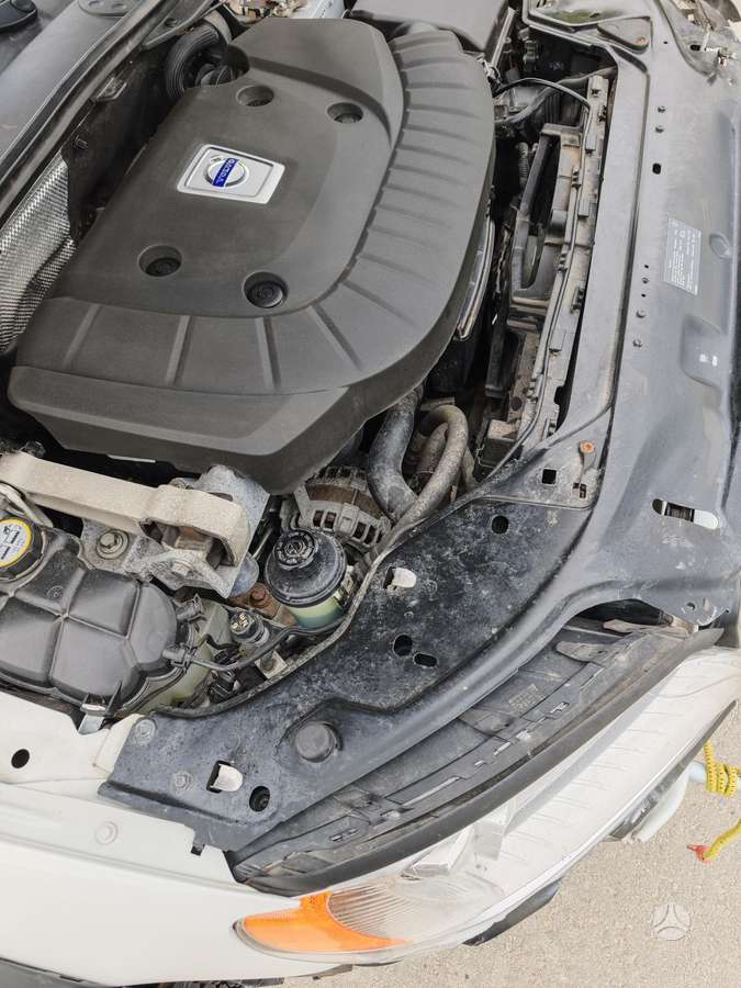 Volvo XC70 2013 — photo 17