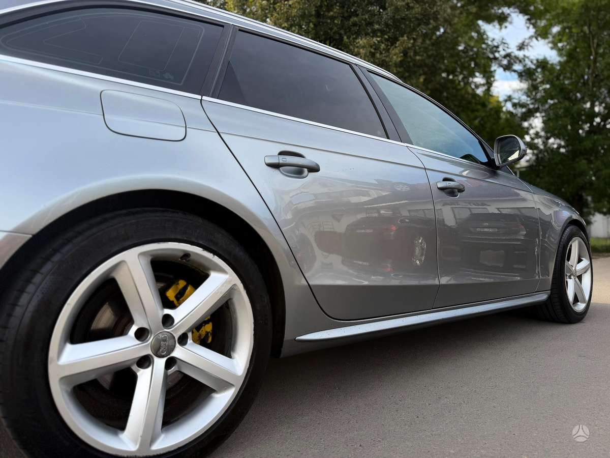 Audi A4 2009 — photo 6