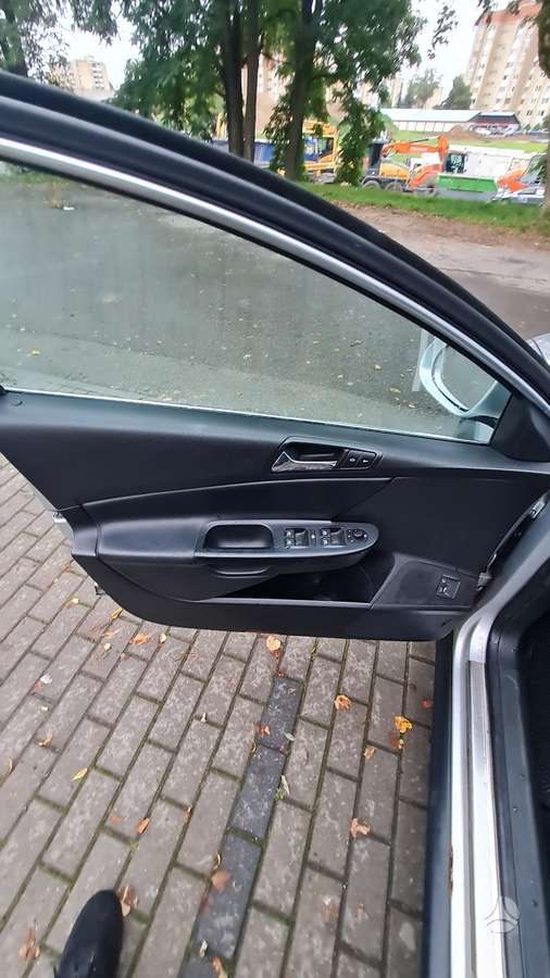 Volkswagen Passat 2007 — photo 17